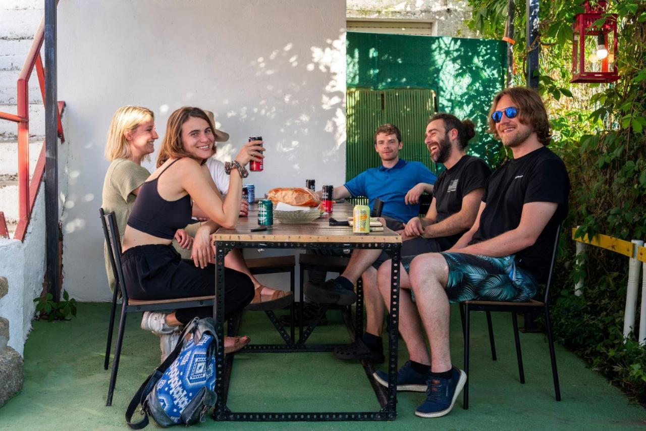 Meiga Backpackers Hostel Сантьяго-де-Компостела Экстерьер фото