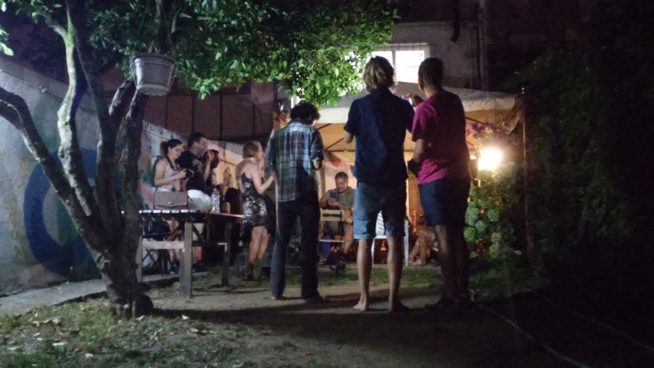 Meiga Backpackers Hostel Сантьяго-де-Компостела Экстерьер фото